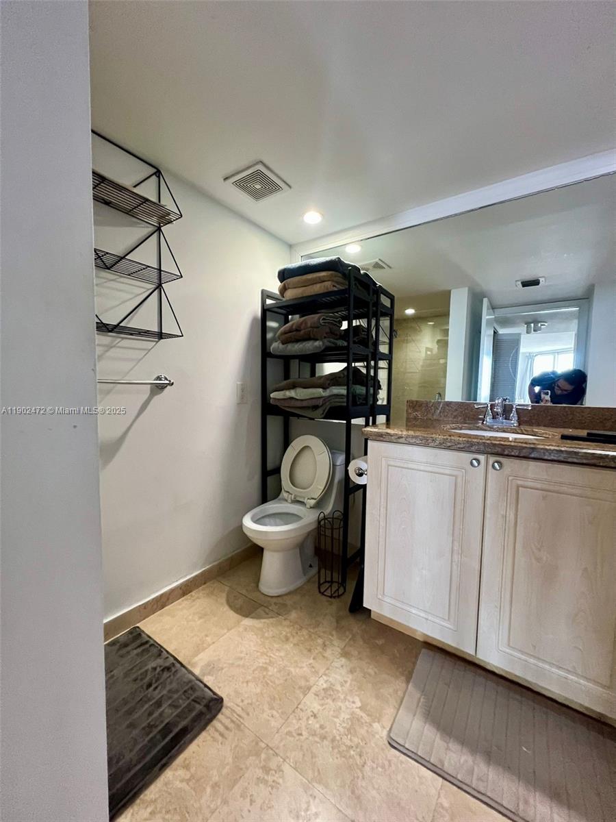 VENETIA CONDO - Residential