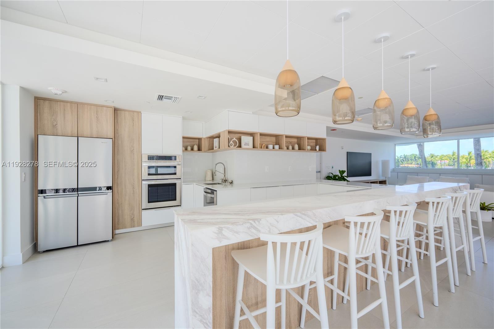 THE GRANDVIEW CONDO - Residential