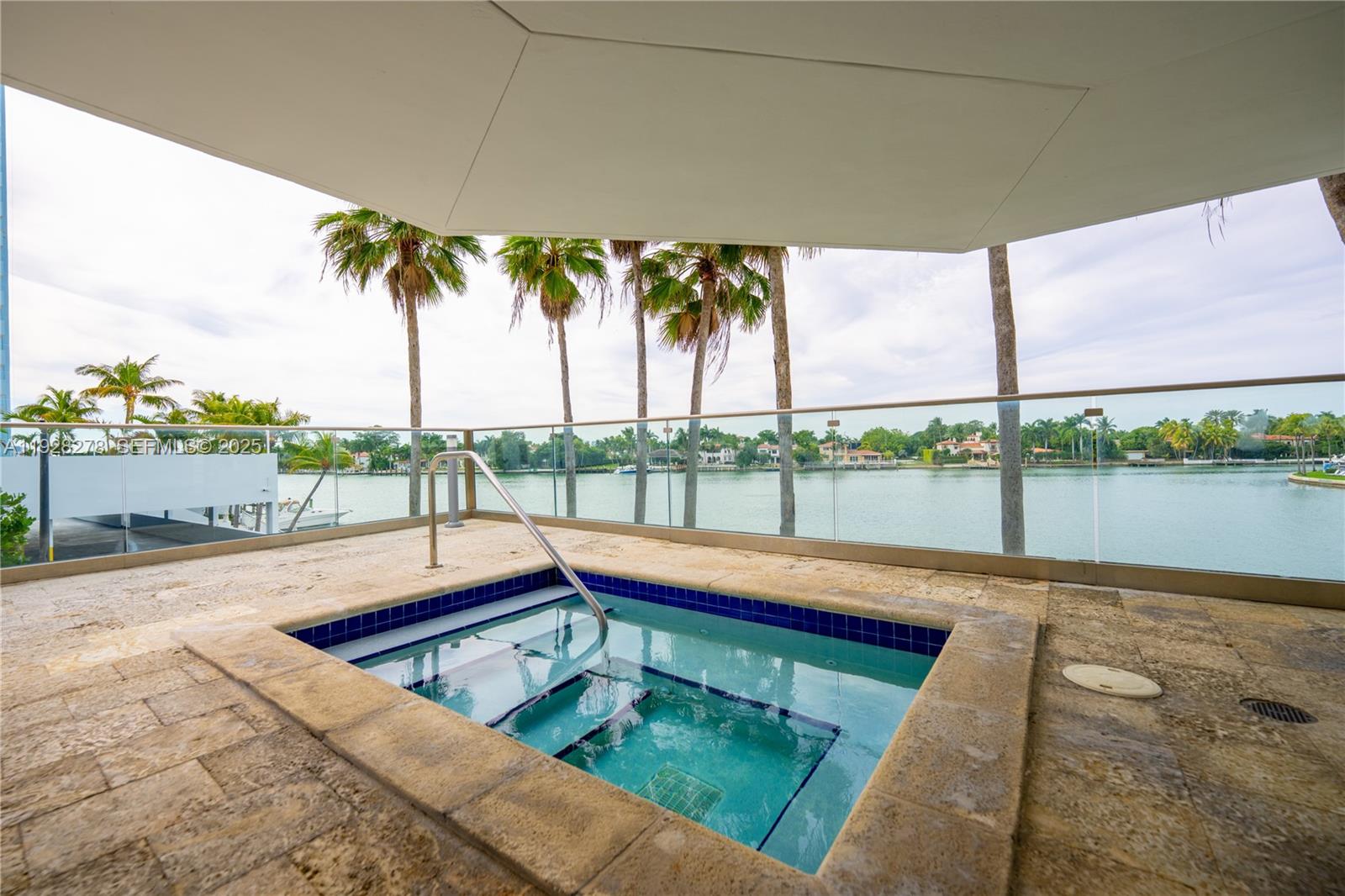 THE GRANDVIEW CONDO - Residential