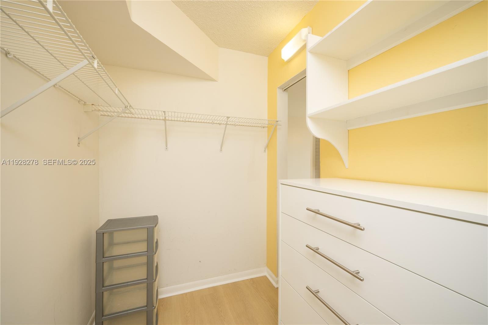 THE GRANDVIEW CONDO - Residential