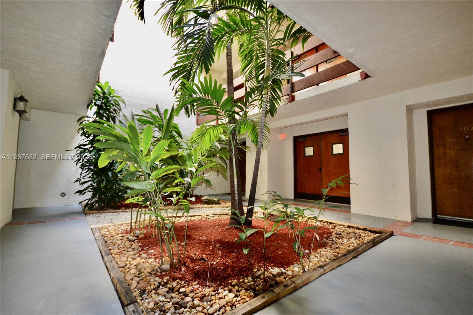 KENLAND BEND SOUTH CONDO - Residential