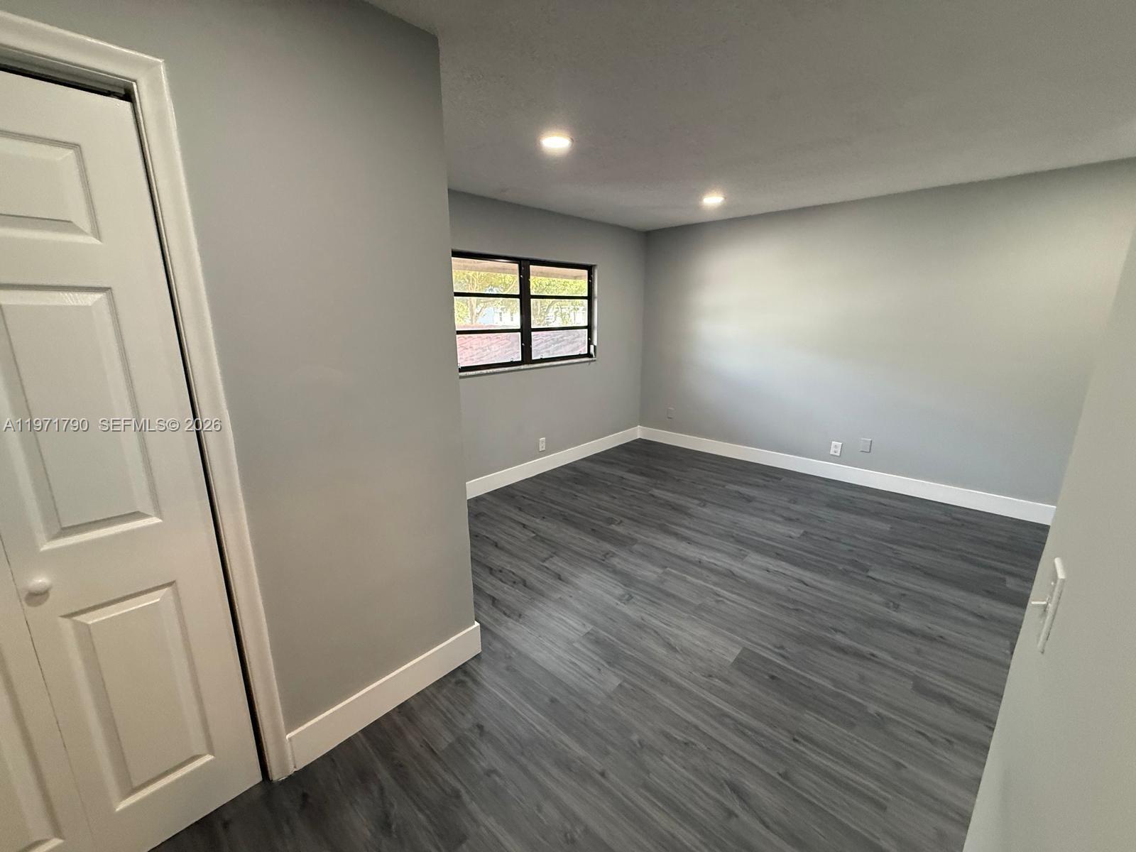 STONEHEDGE CONDO - Residential