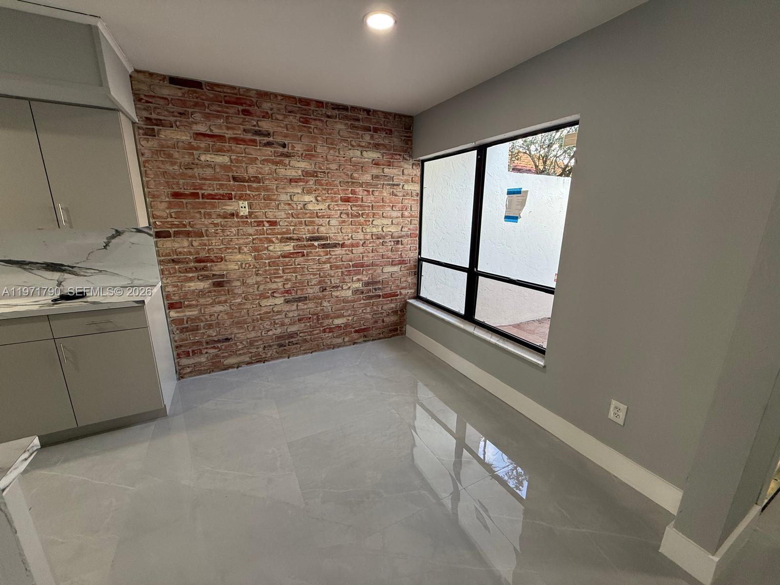 STONEHEDGE CONDO - Residential