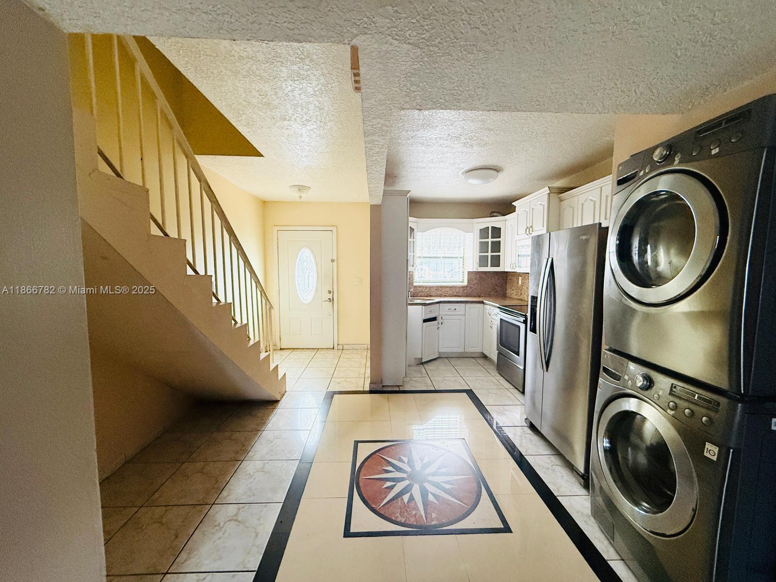 BUENAVISTA LAKES CONDO - Residential