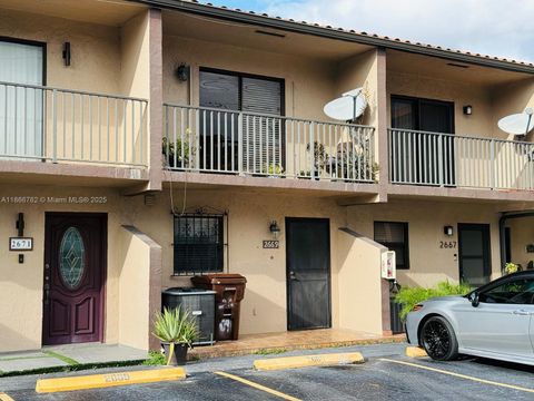 Photo of 2669 W 52nd St #12, Hialeah, FL 33016 (MLS # A11866782) Photo of 2669 W 52nd St #12, Hialeah, FL 33016 (MLS # A11866782)