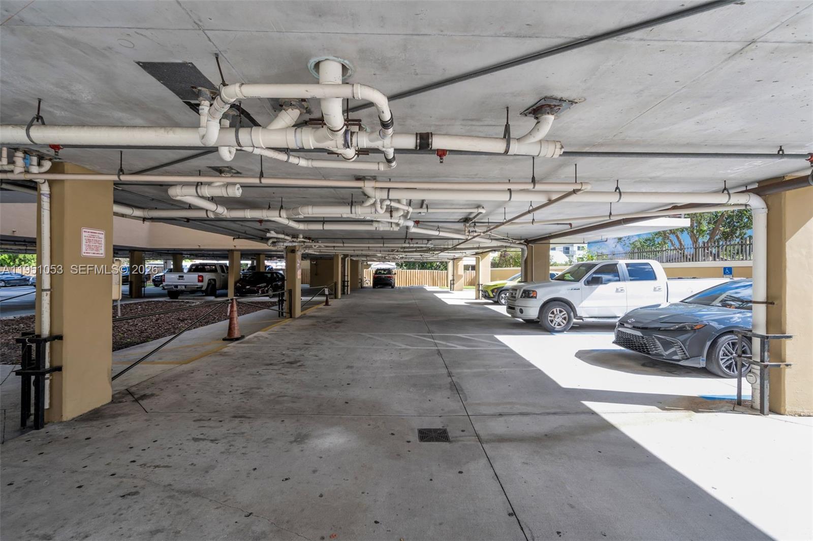 GROVELAND CONDO - Residential