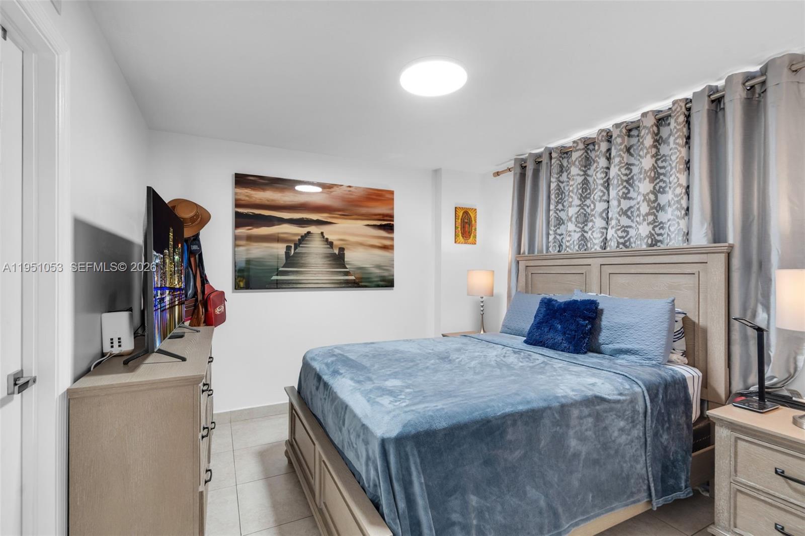 GROVELAND CONDO - Residential