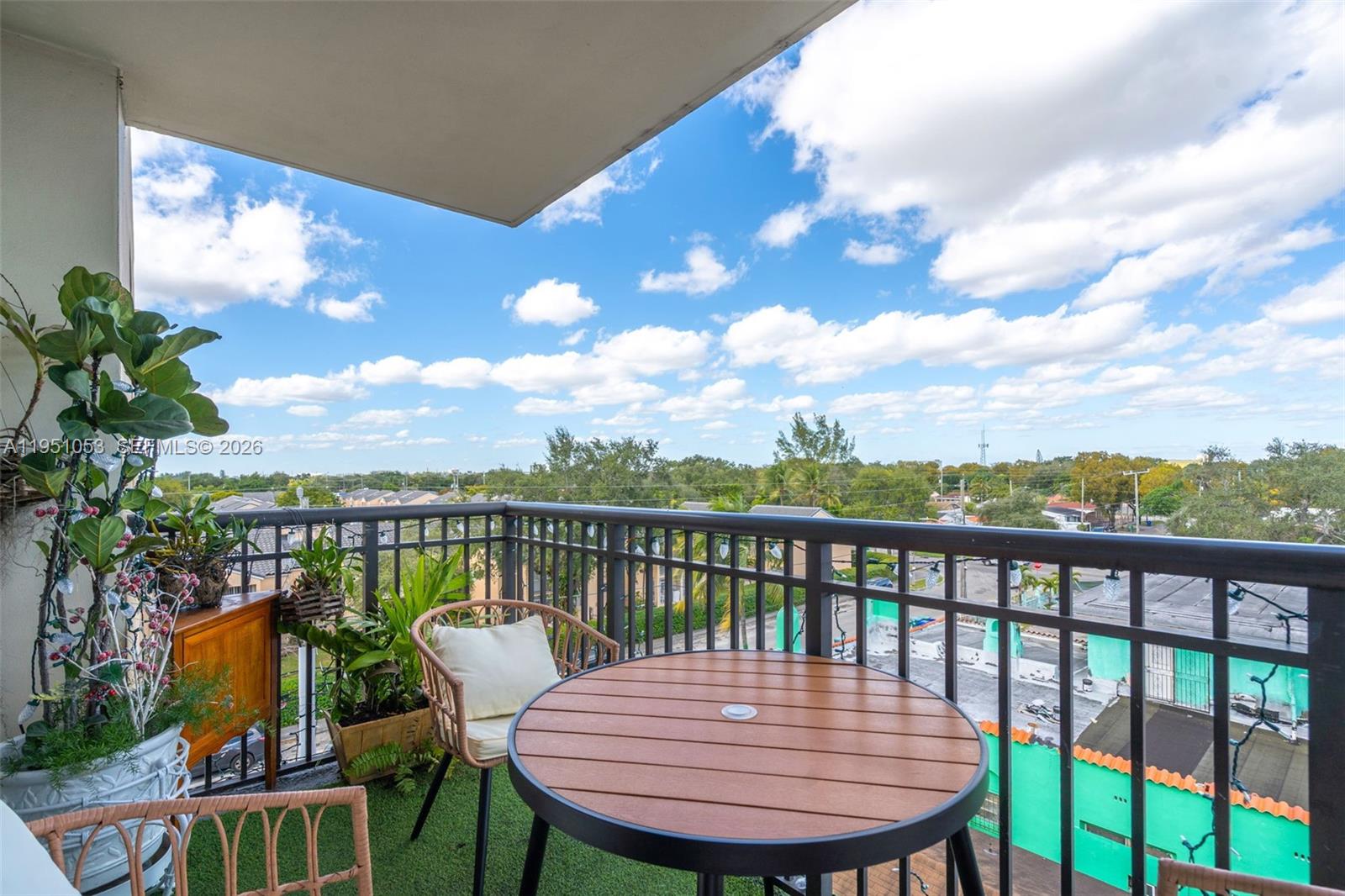 GROVELAND CONDO - Residential