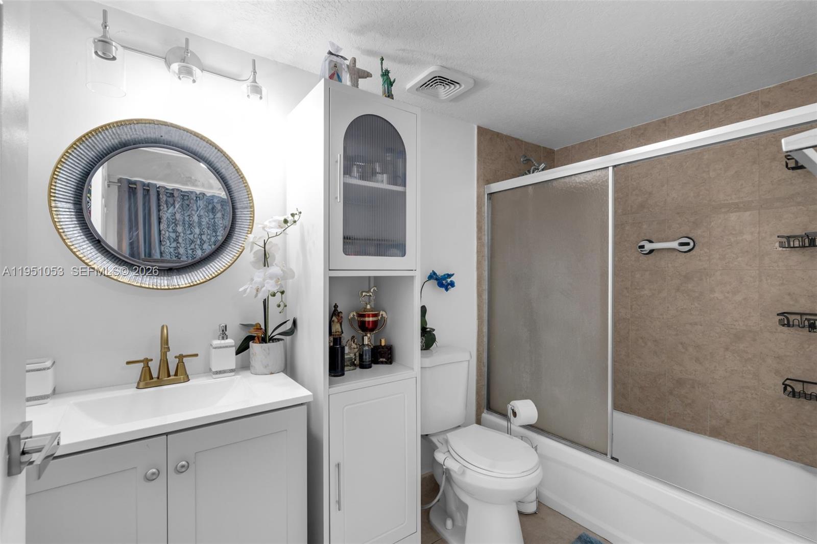 GROVELAND CONDO - Residential