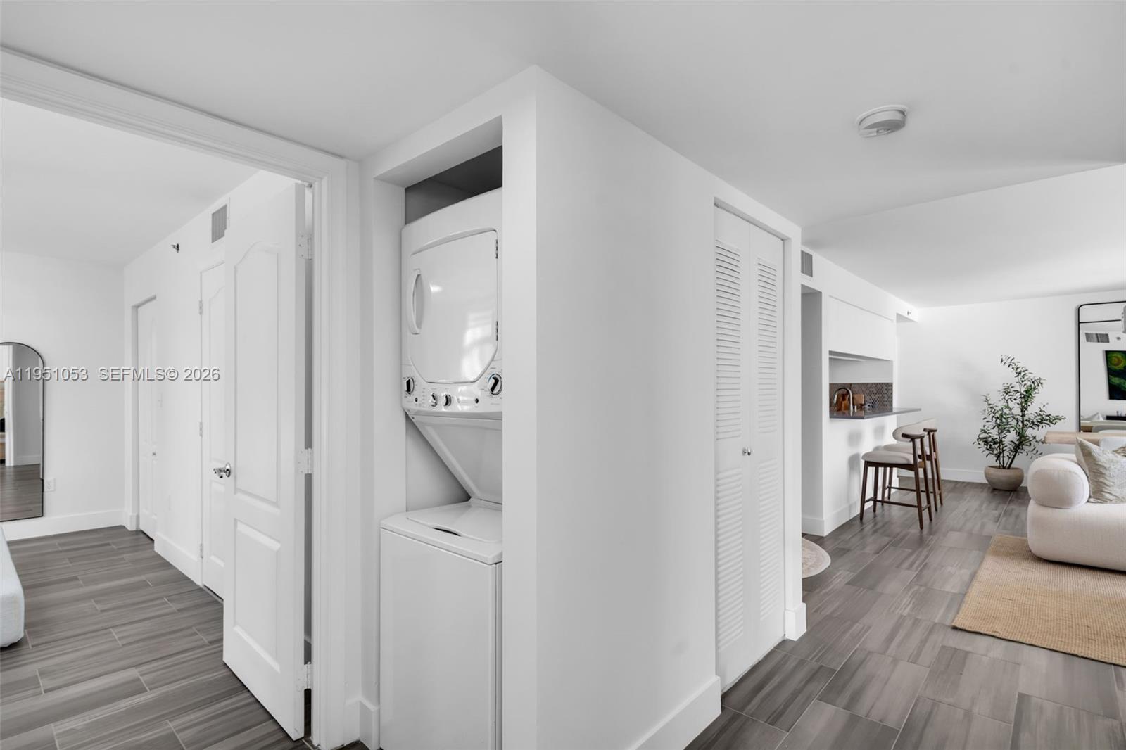 GROVELAND CONDO - Residential