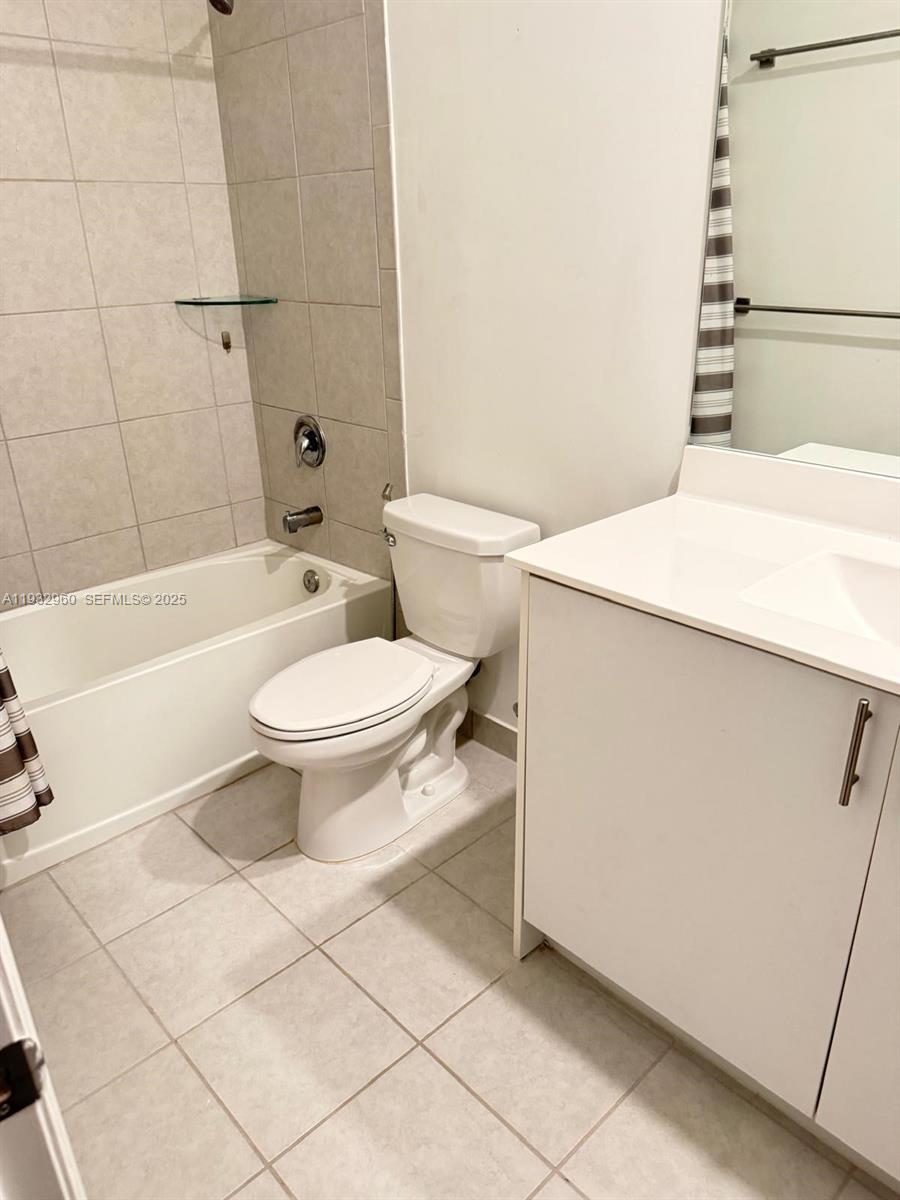 KENDALL ASSEEMBLAGE SOUTH - Residential