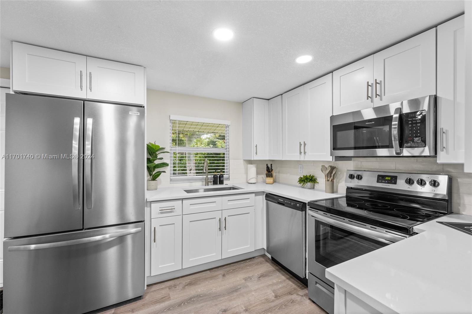 ABYSSINIA PARK - Residential Lease