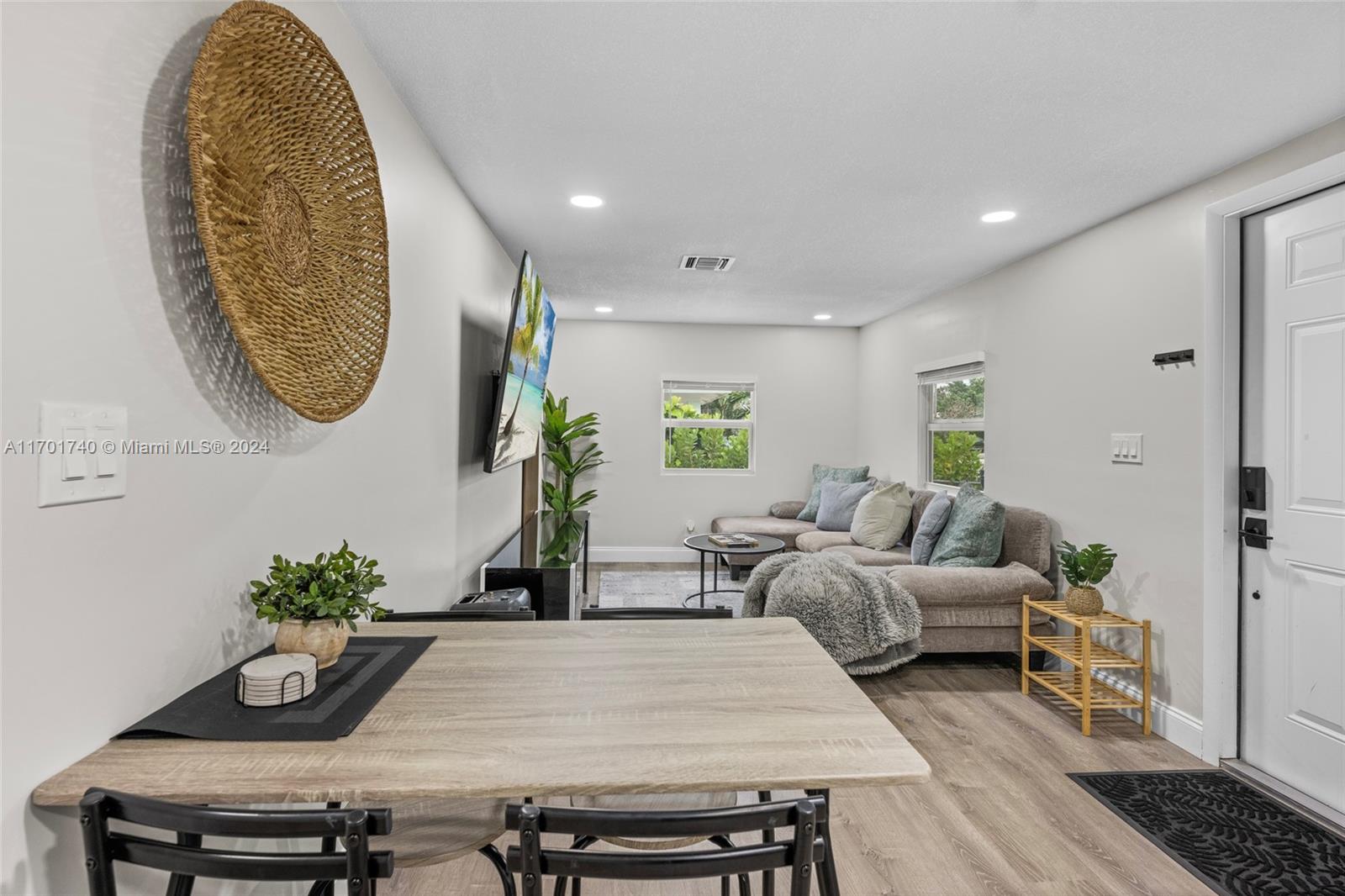 ABYSSINIA PARK - Residential Lease