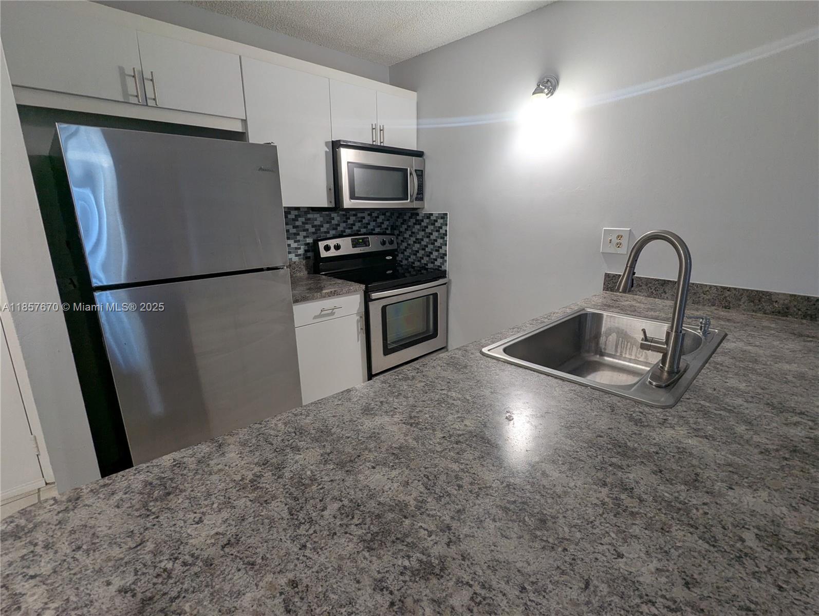 Coral Spgs Tower Club II - Residential Lease