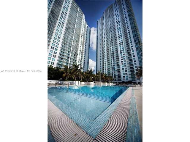 THE PLAZA 851 BRICKELL CO - Residential Lease