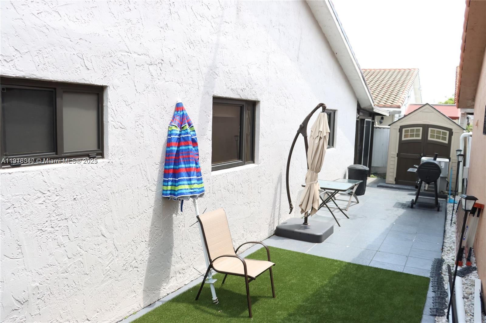 GARDENS OF EL JARDIN SEC - Residential Lease