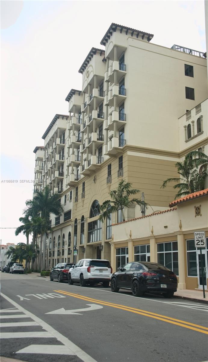 THE PONCE TOWER CONDO - Residential