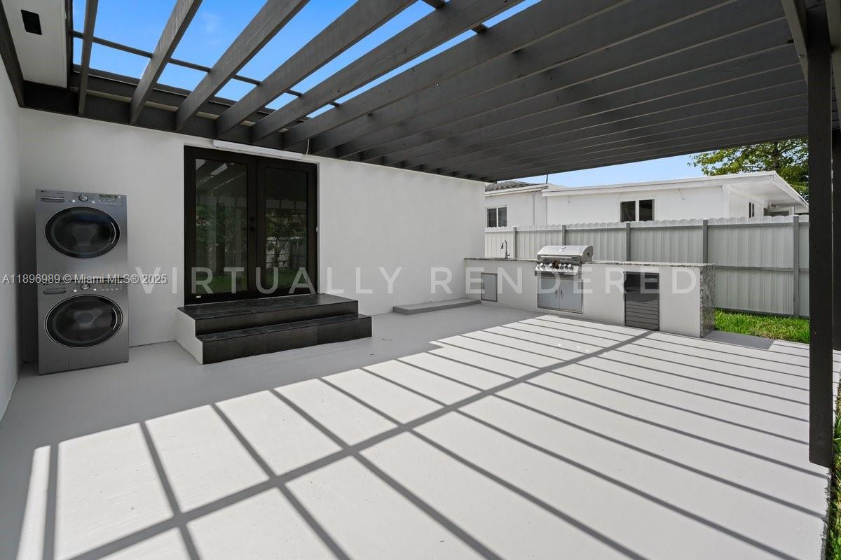 36TH ST LAWNS - Residential