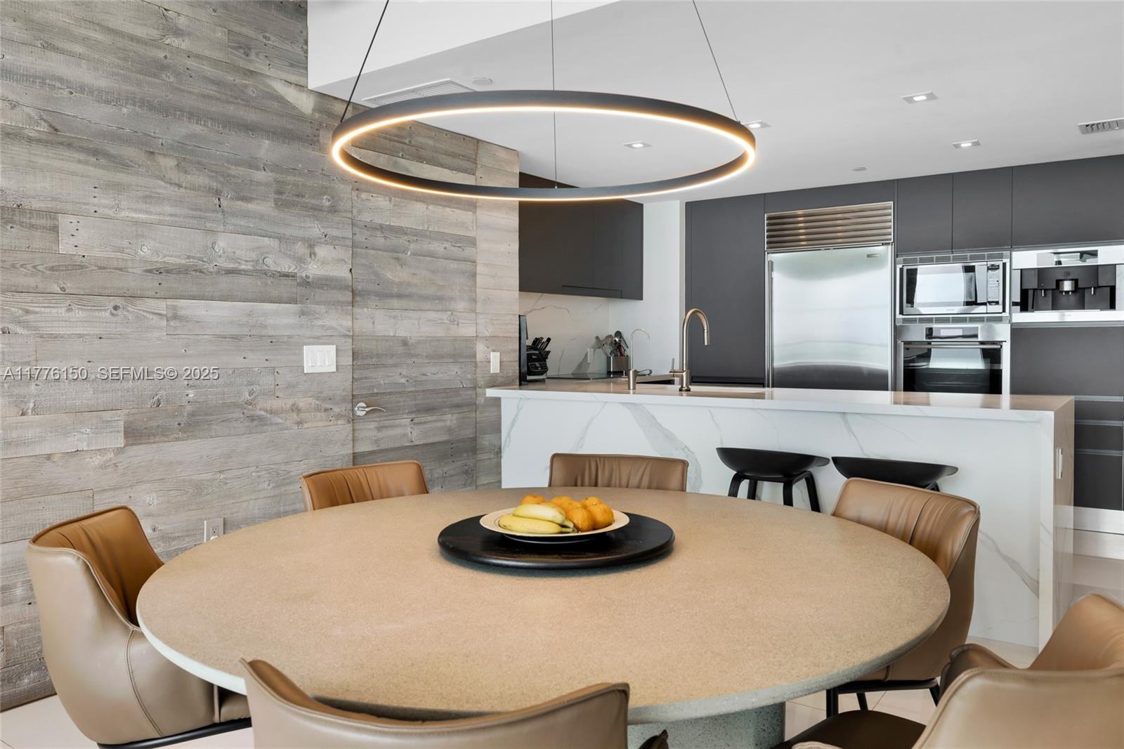 17001 E Collins Ave 1805