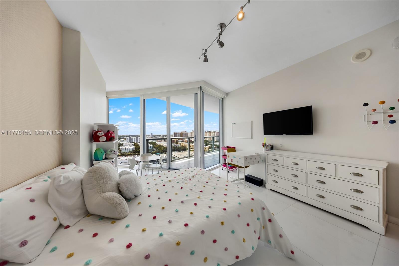 JADE BEACH CONDO - Residential