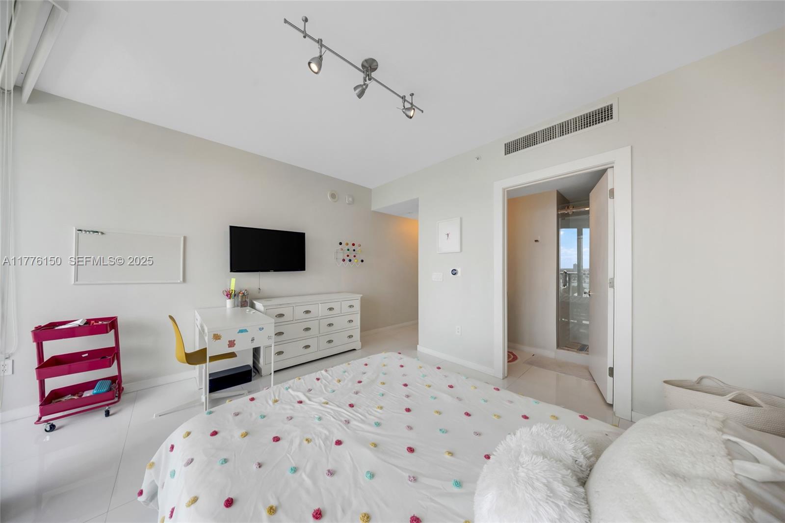 JADE BEACH CONDO - Residential