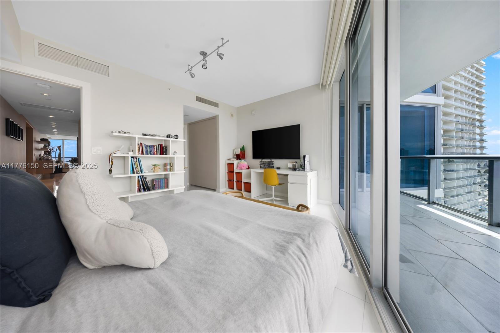 JADE BEACH CONDO - Residential