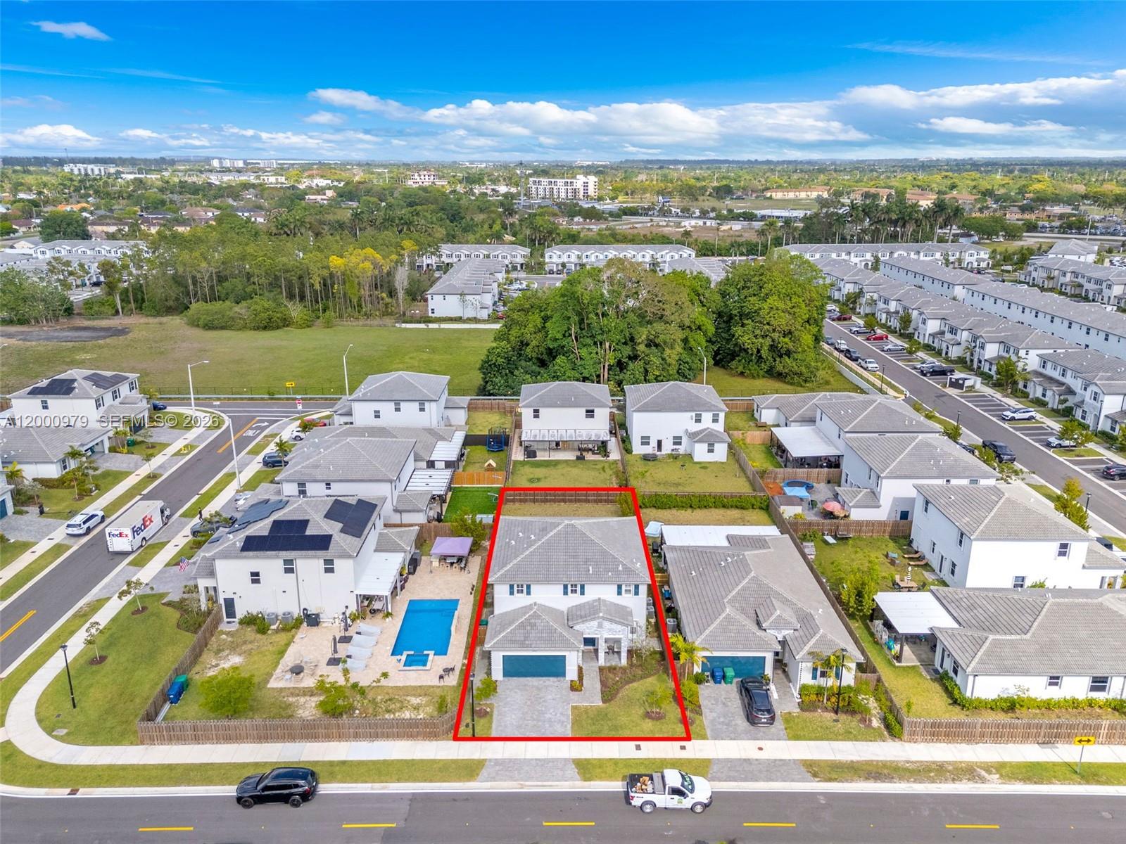 PARADISE PINES - Residential