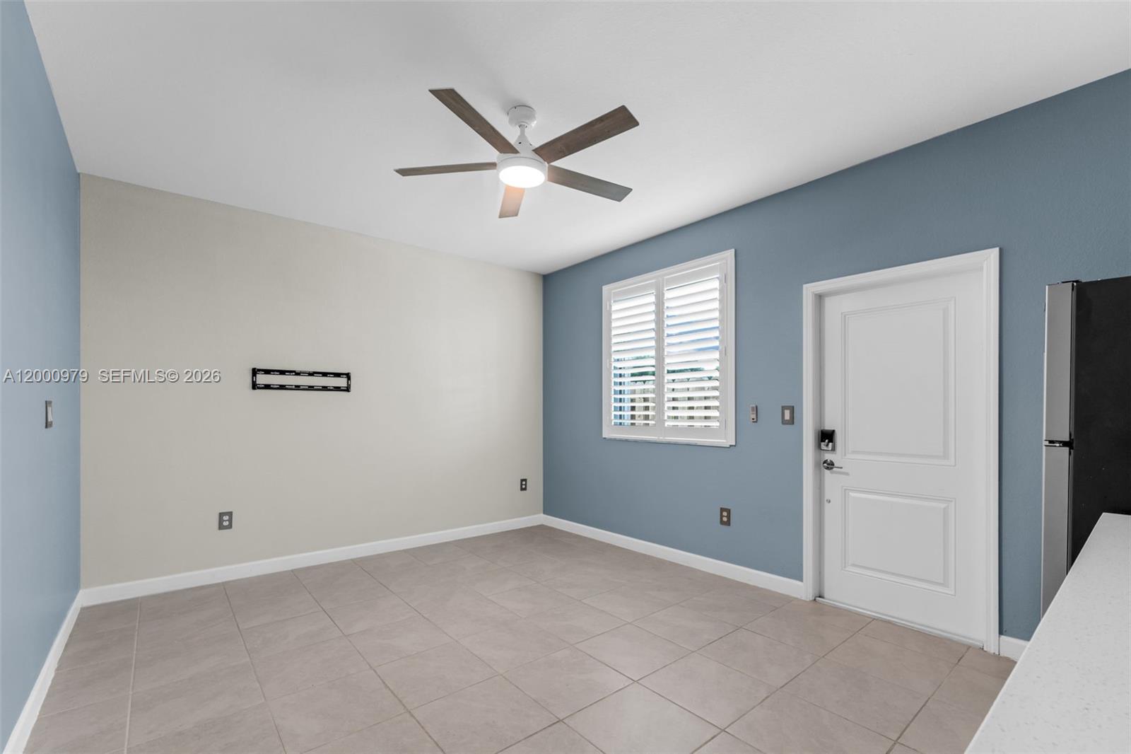 PARADISE PINES - Residential