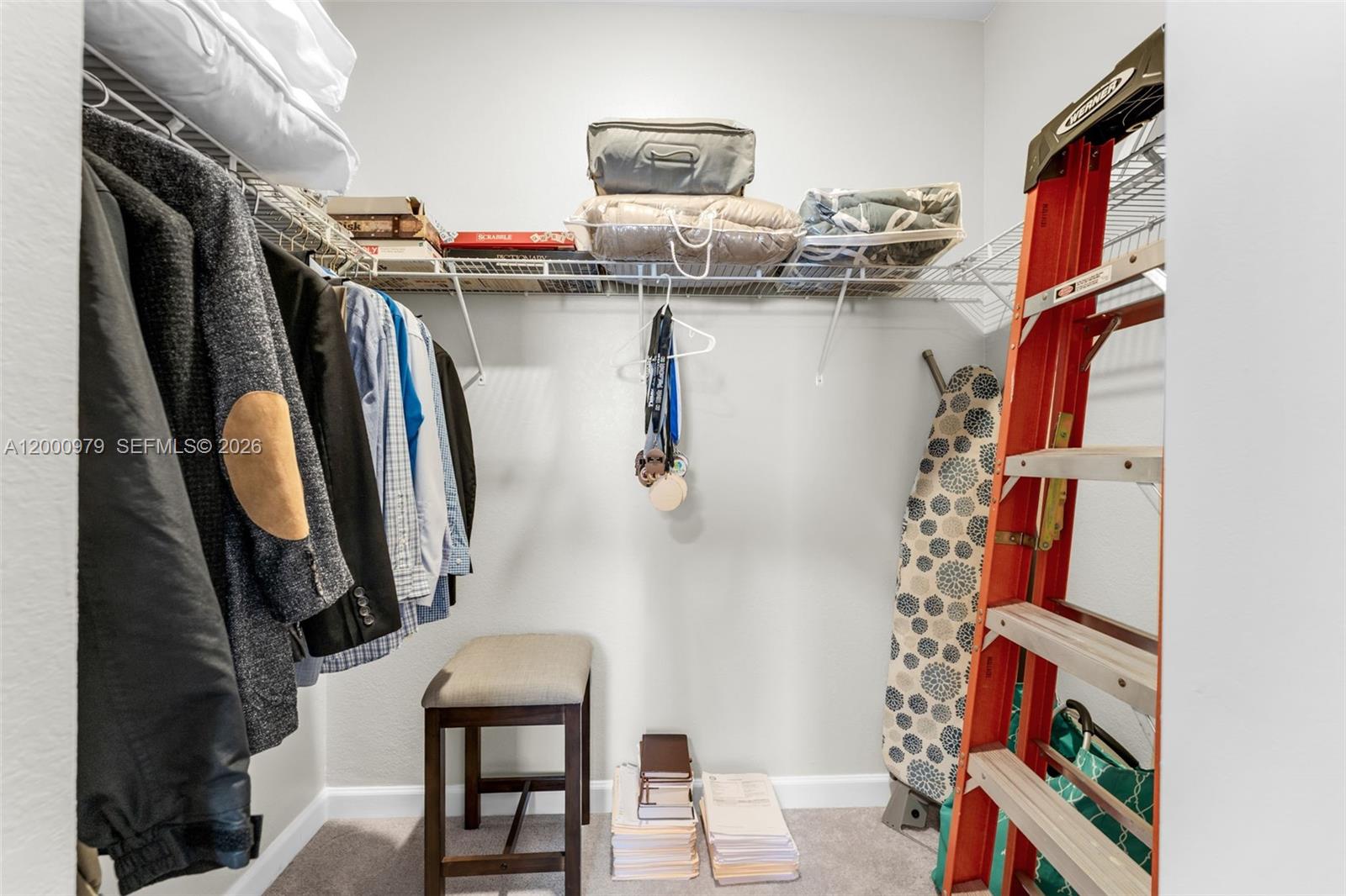 PARADISE PINES - Residential