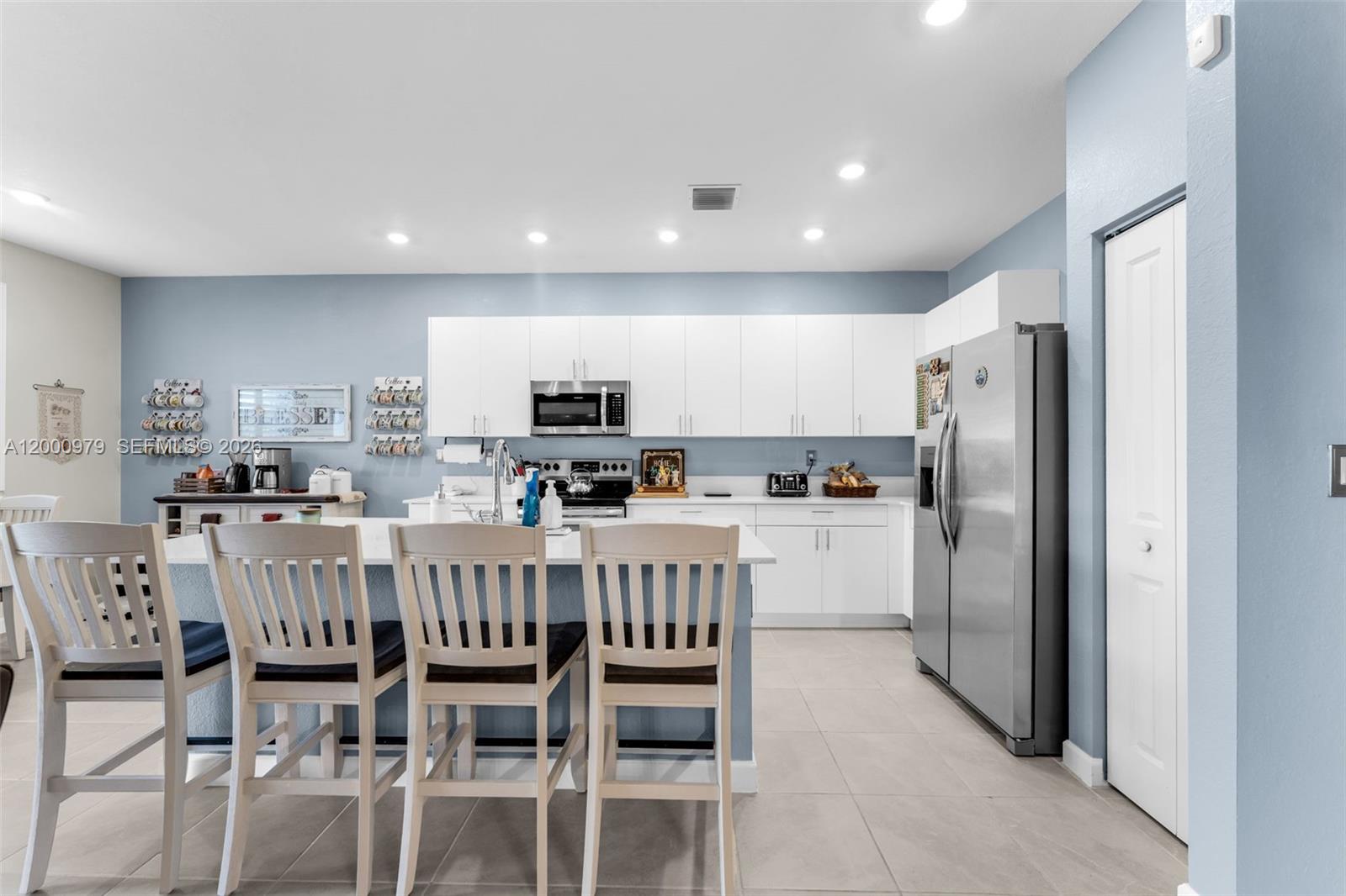 PARADISE PINES - Residential