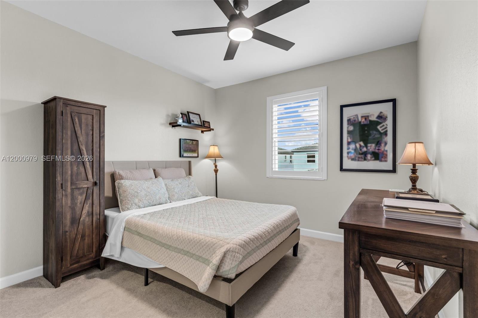 PARADISE PINES - Residential