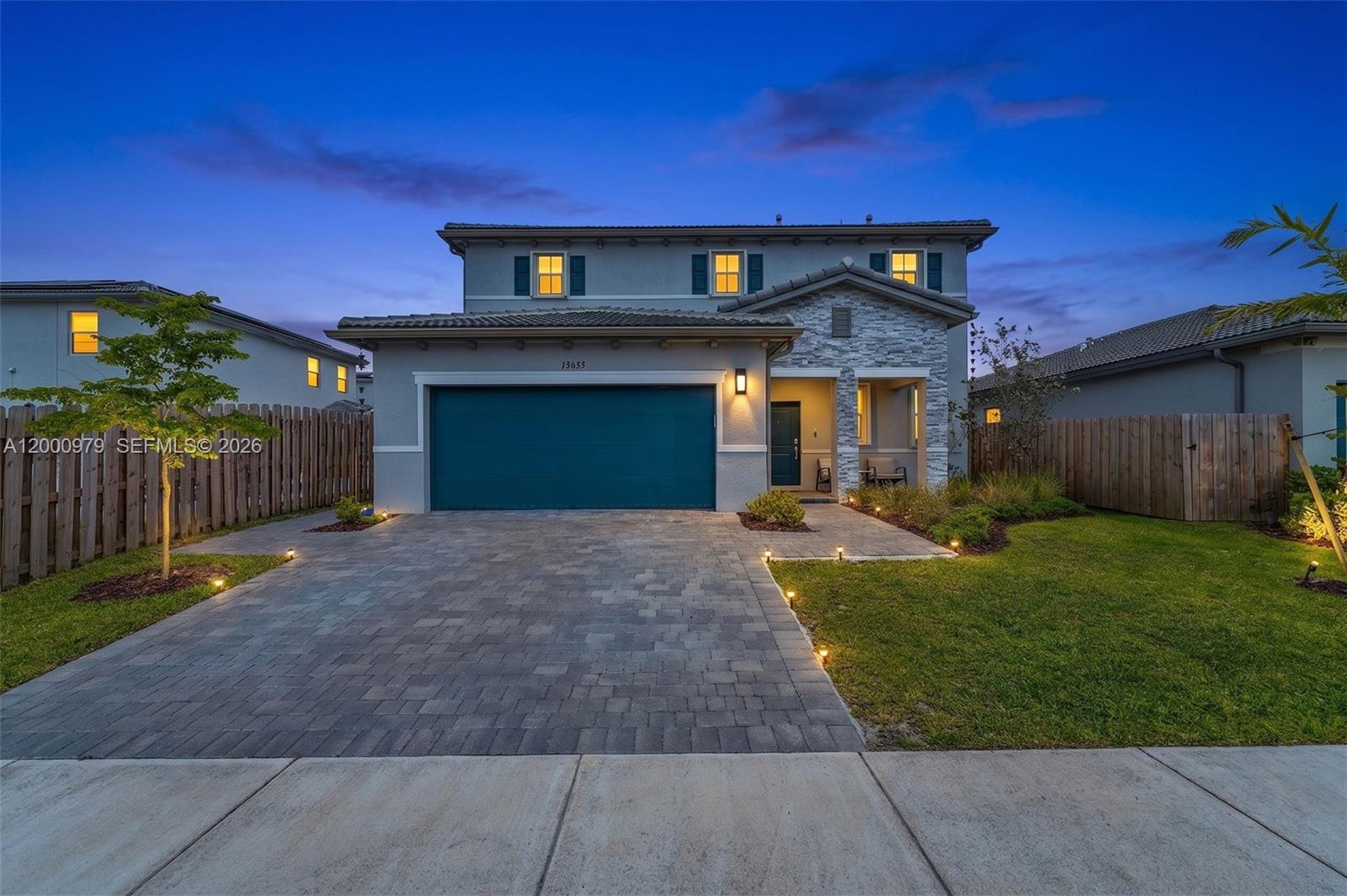 PARADISE PINES - Residential