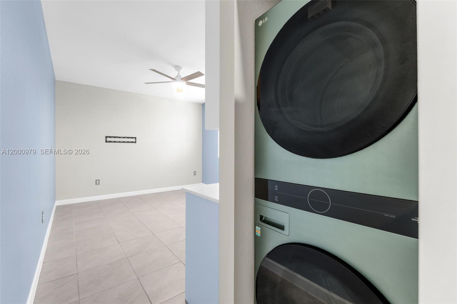 PARADISE PINES - Residential