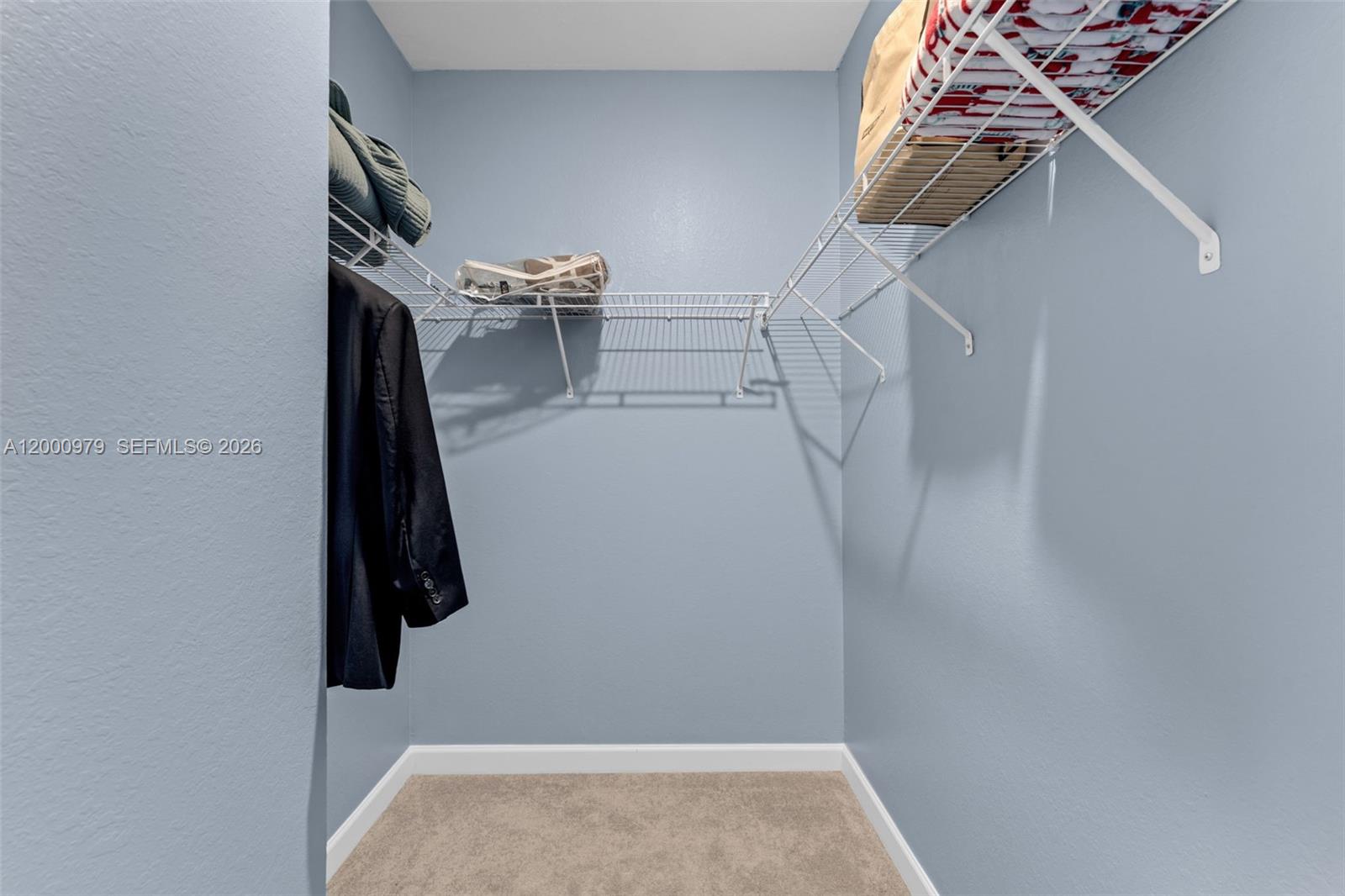 PARADISE PINES - Residential