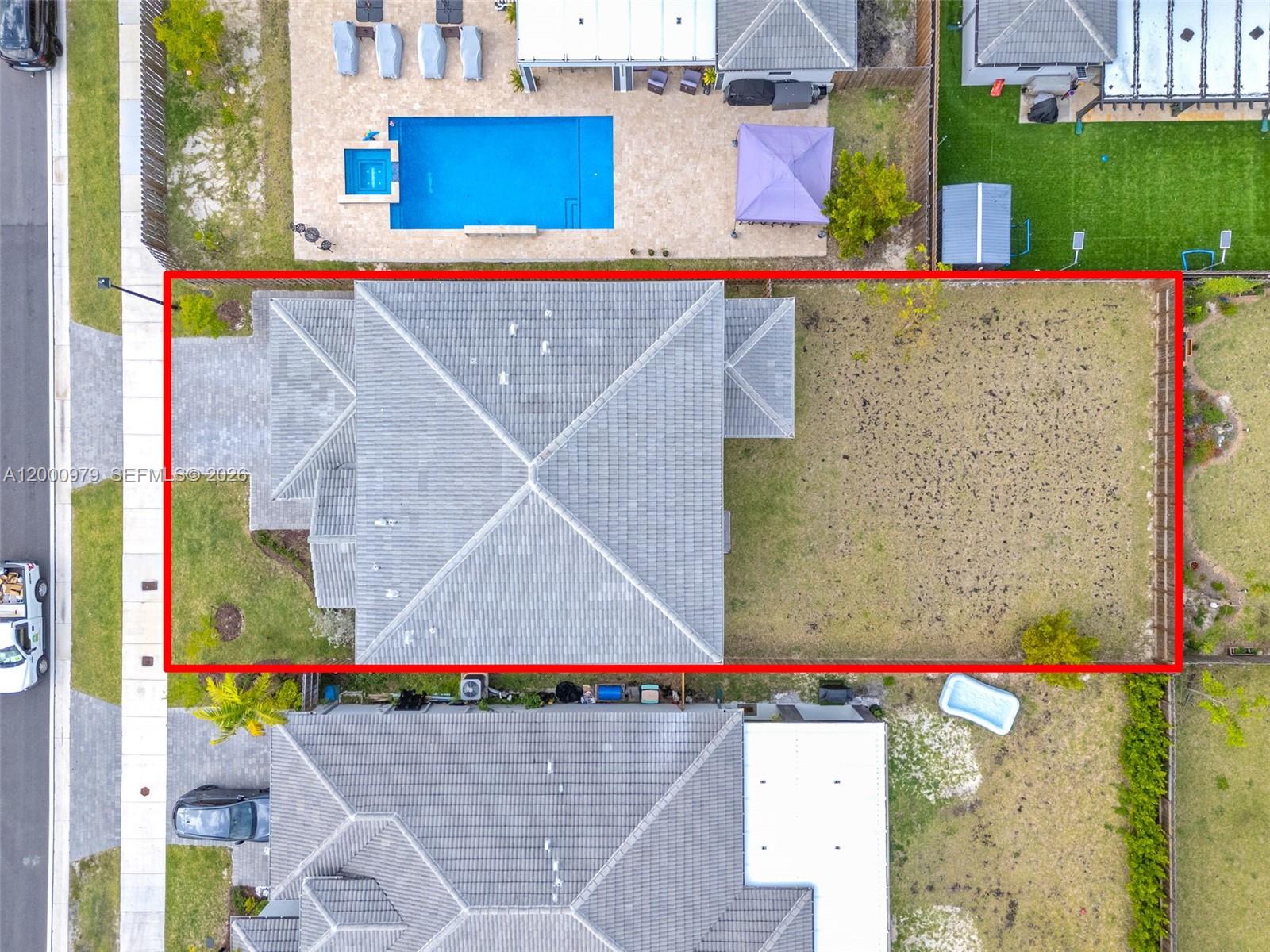 PARADISE PINES - Residential