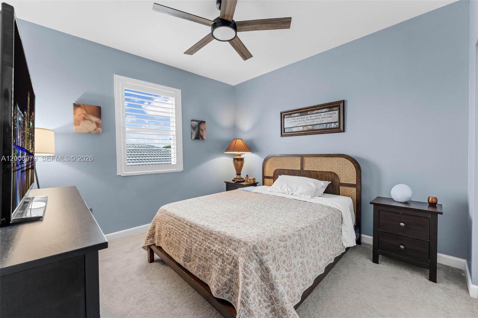 PARADISE PINES - Residential