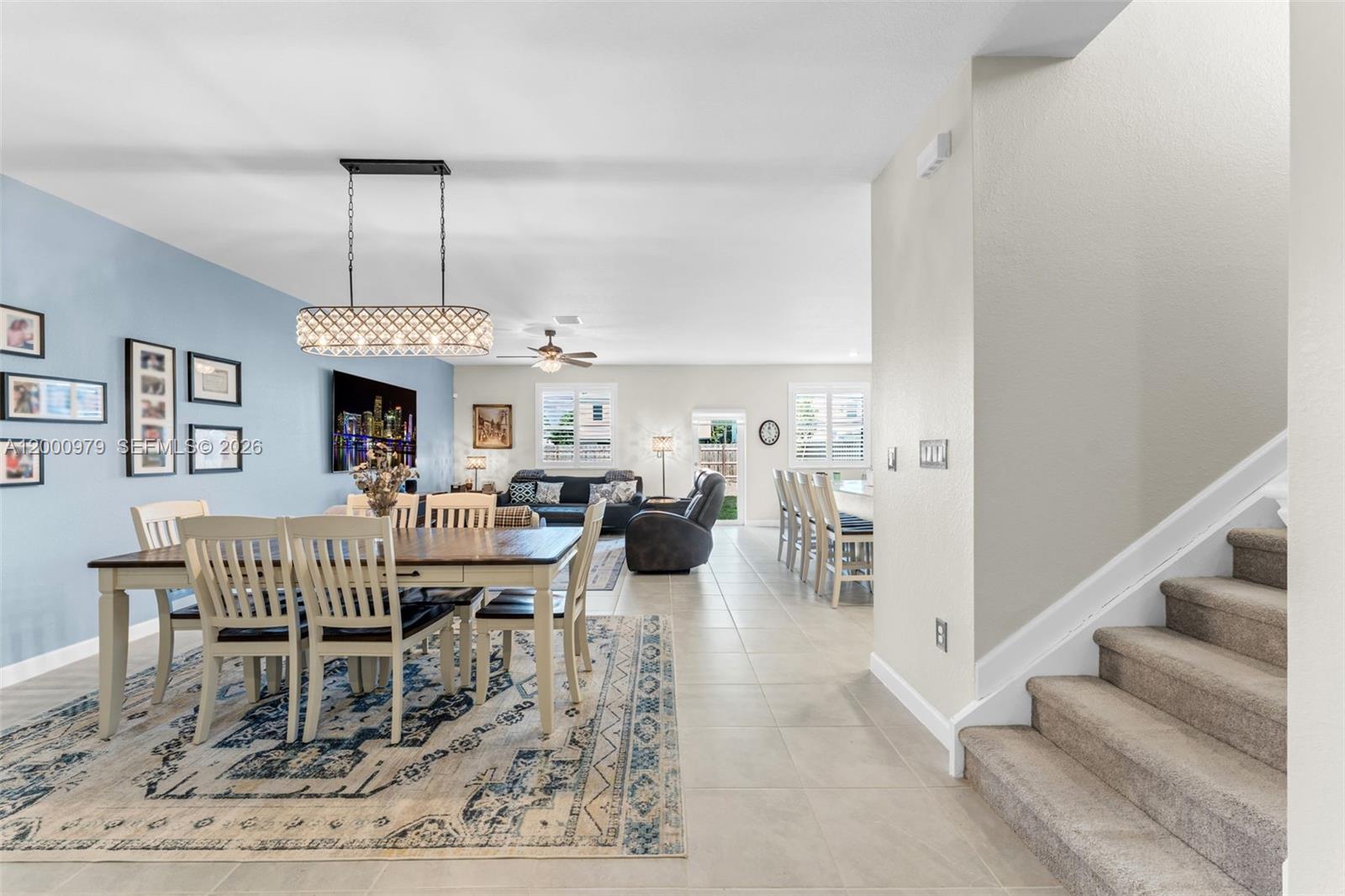 PARADISE PINES - Residential