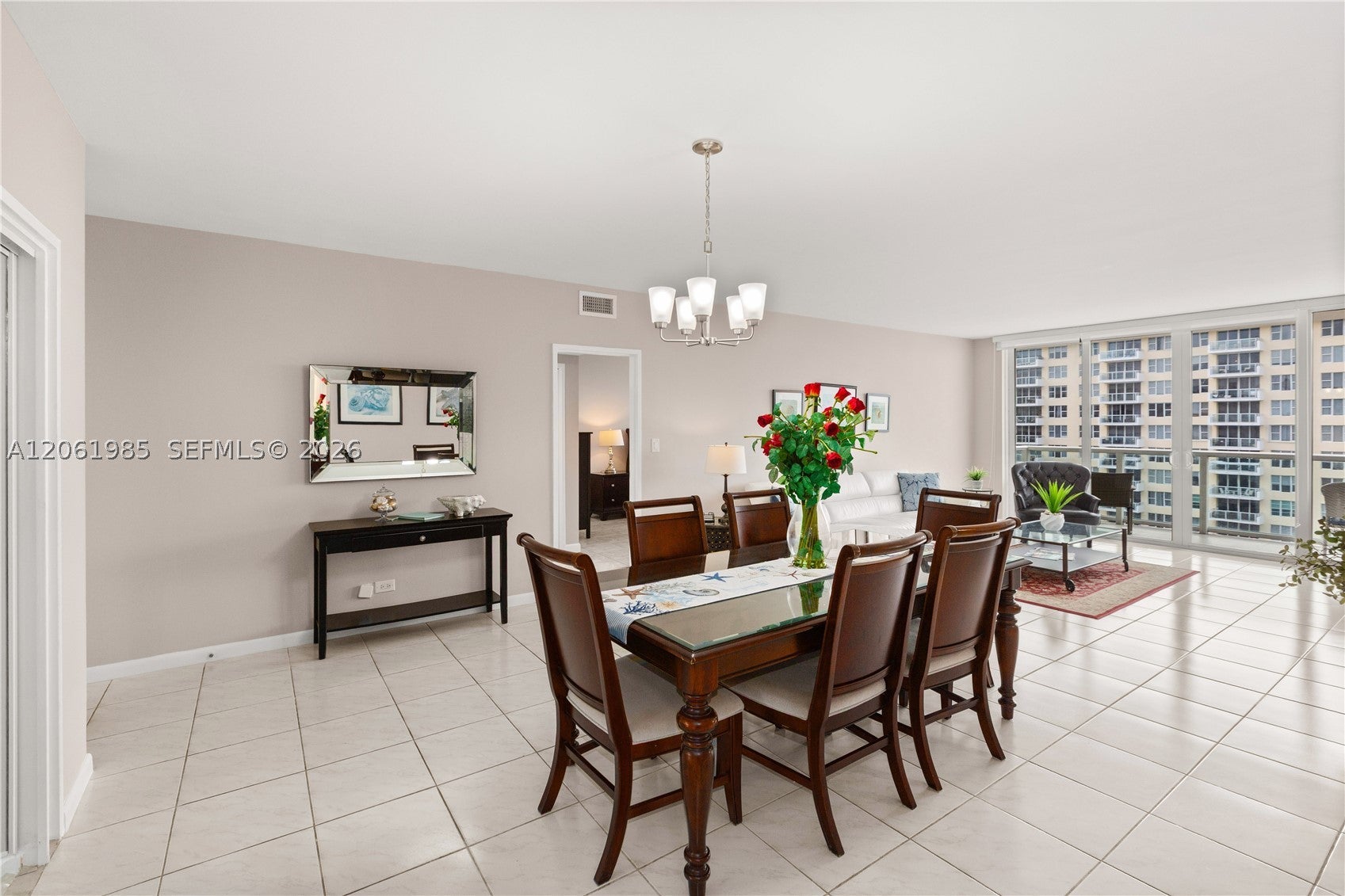 5601 Collins Ave 1216