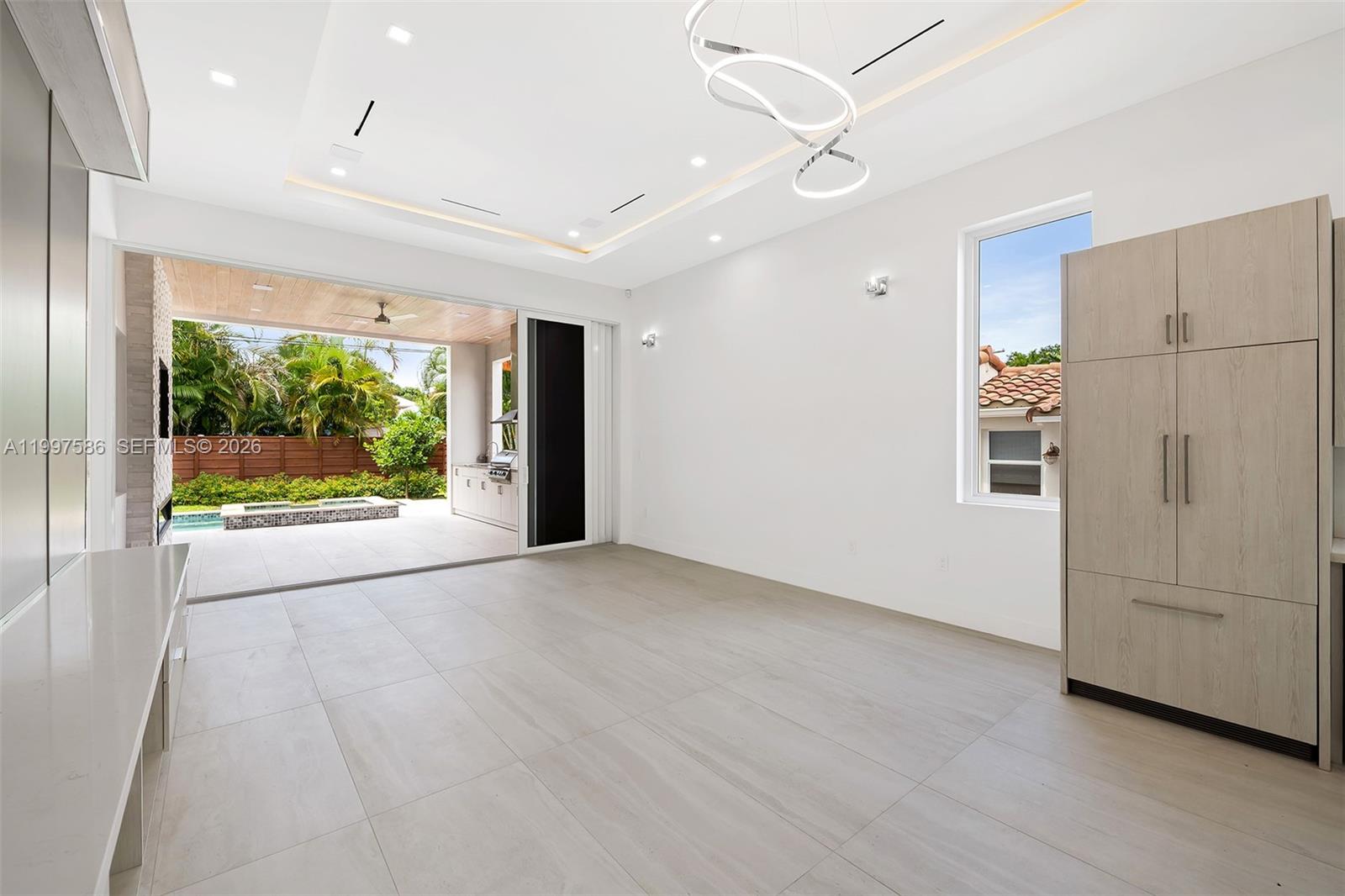 VICTORIA PARK CORR AMEN P - Residential Lease