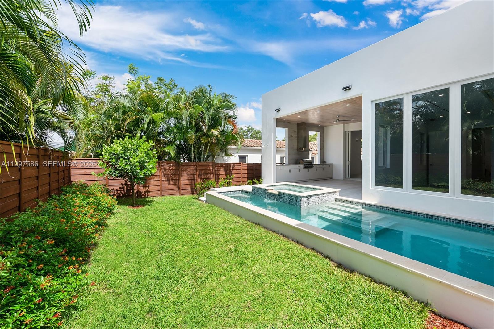 VICTORIA PARK CORR AMEN P - Residential Lease