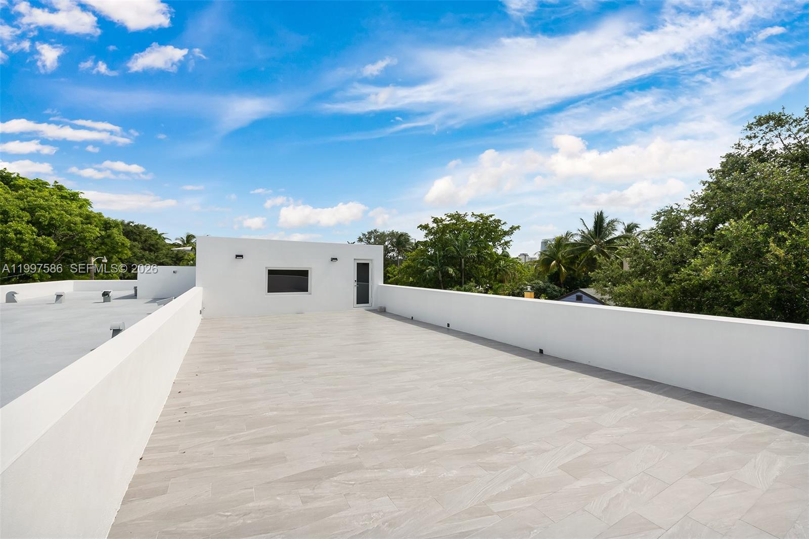 VICTORIA PARK CORR AMEN P - Residential Lease