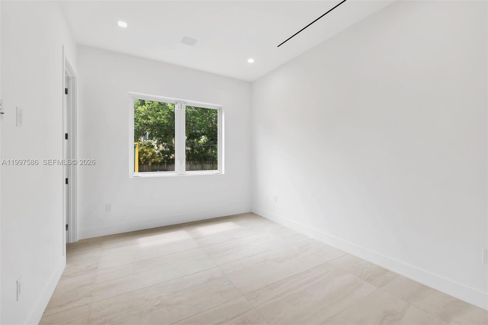 VICTORIA PARK CORR AMEN P - Residential Lease