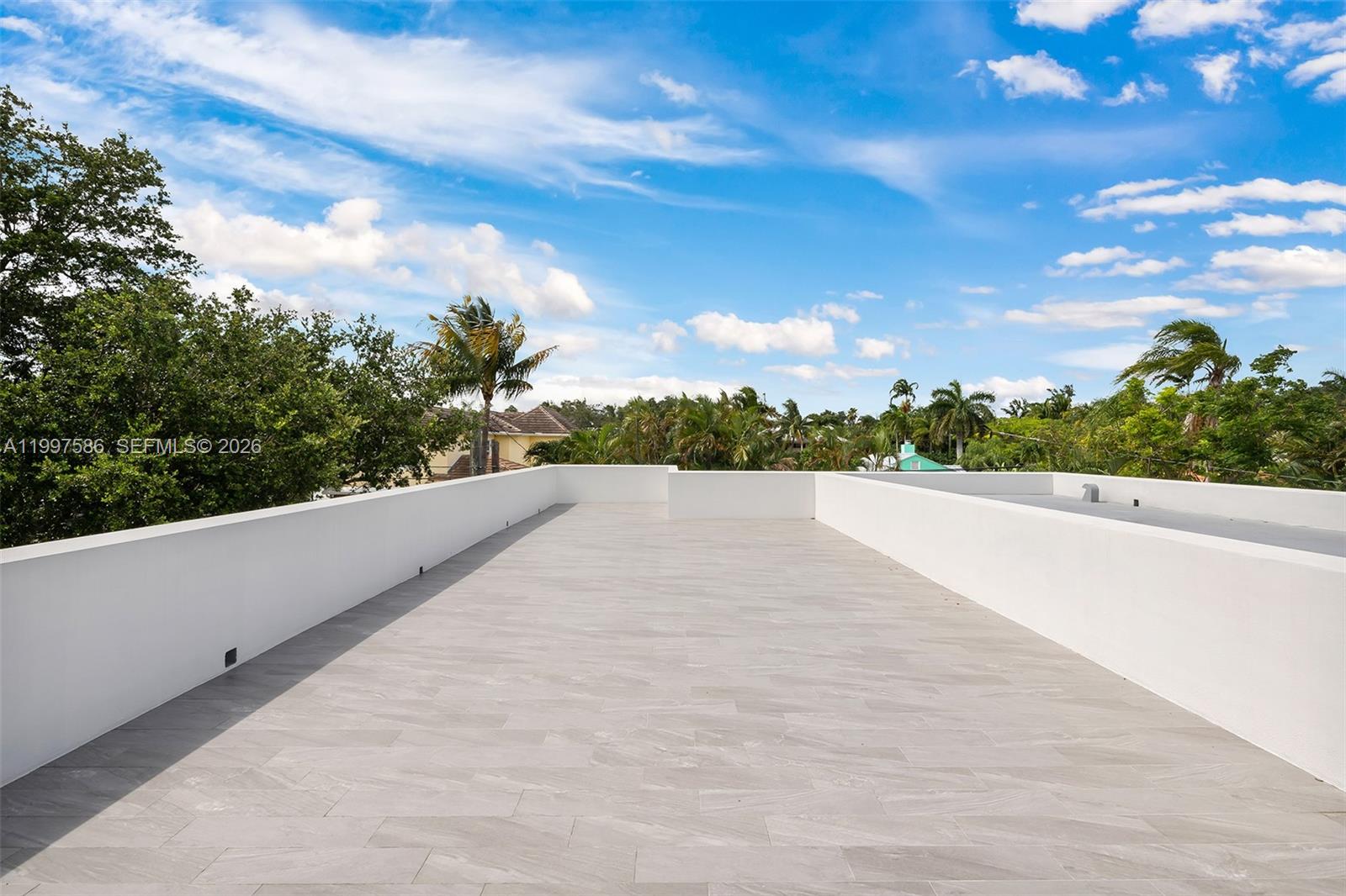 VICTORIA PARK CORR AMEN P - Residential Lease