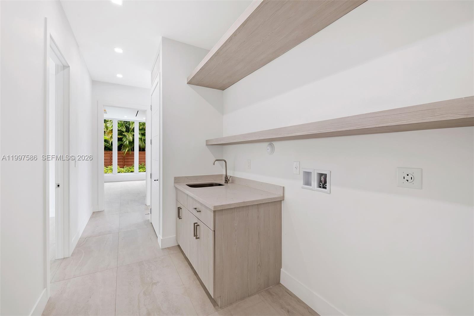 VICTORIA PARK CORR AMEN P - Residential Lease