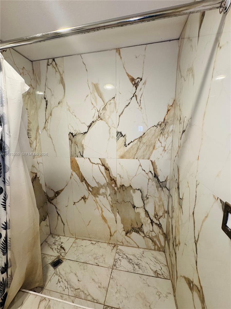 AVALON - Residential