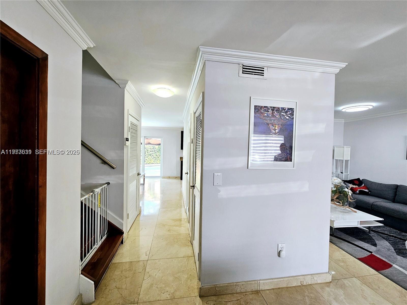TAMIAMI LAKES SEC 5 - Residential Lease