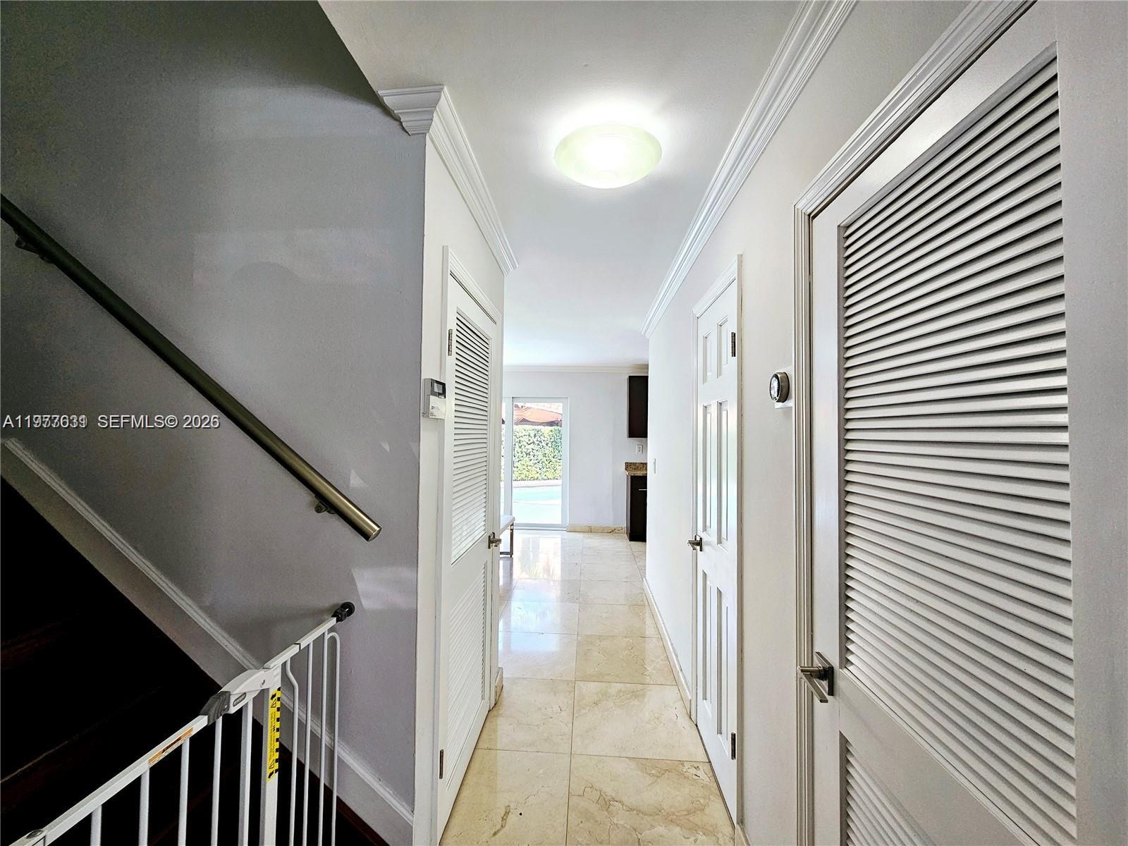 TAMIAMI LAKES SEC 5 - Residential Lease