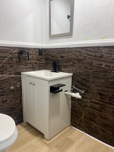 VERABELLA FALLS CONDO - Residential Lease