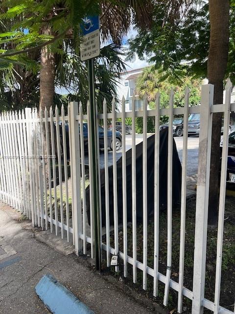 VERABELLA FALLS CONDO - Residential Lease