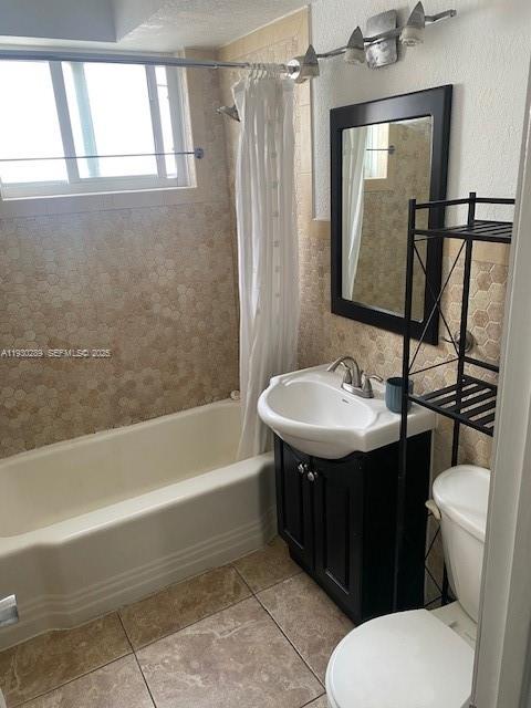 MIMO ON THE BEACH III CON - Residential Lease